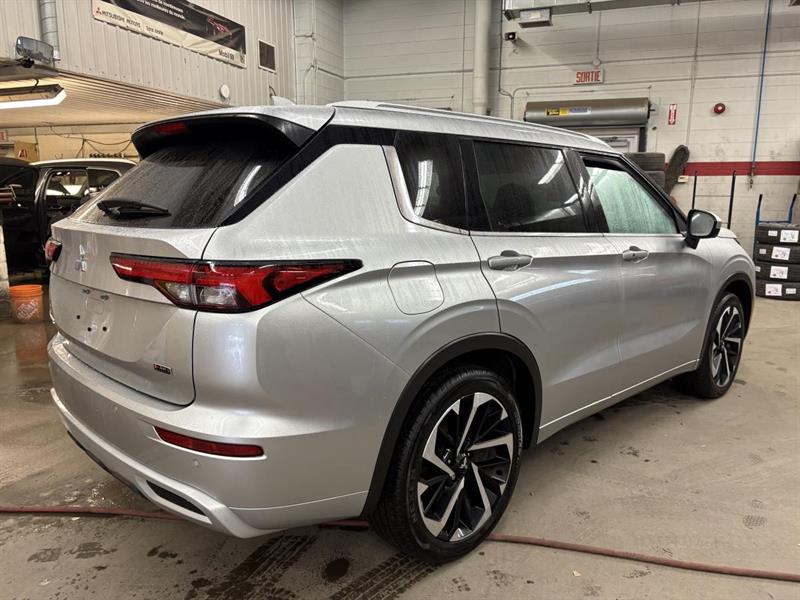 mitsubishi Outlander 2022 - 5