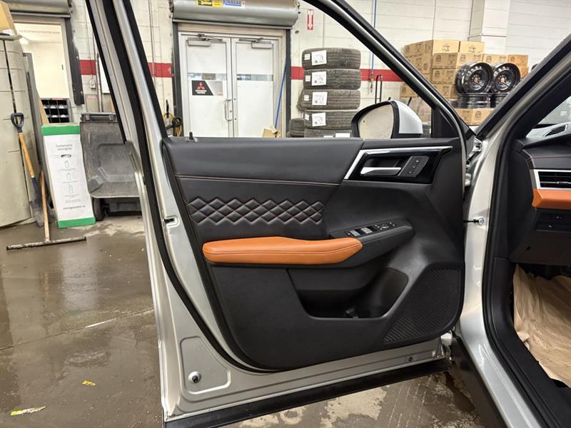 mitsubishi Outlander 2022 - 12