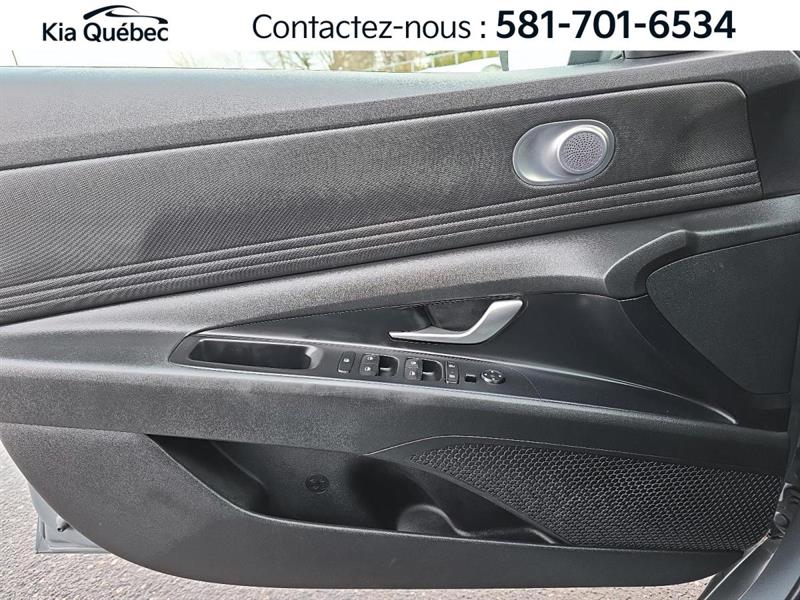 hyundai Elantra 2022 - 13