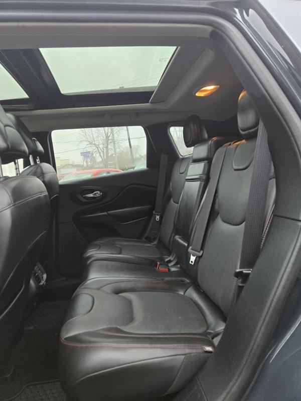 jeep Cherokee 2017 - 13