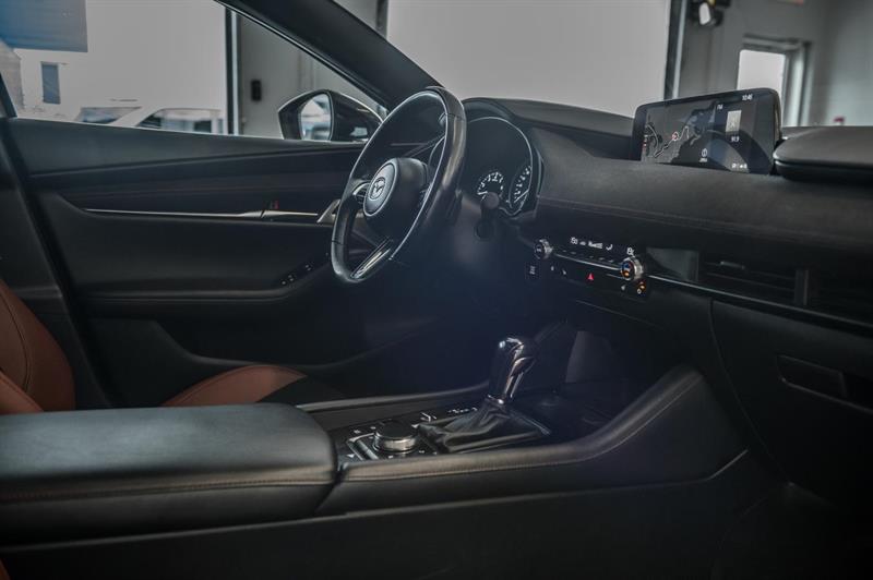 mazda Mazda3 Sport 2024 - 33