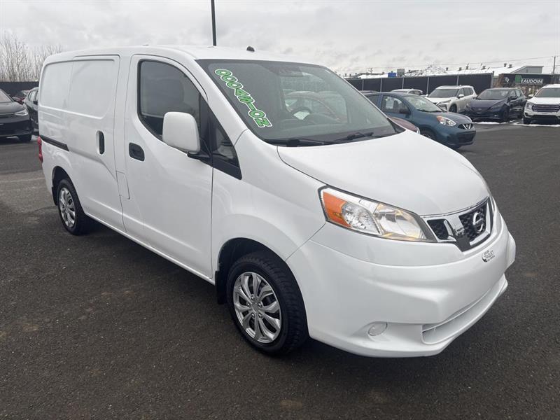 nissan Cargo 2018 - 4