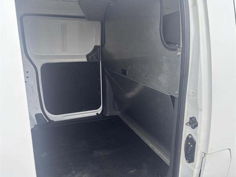 nissan Cargo 2018 - 7