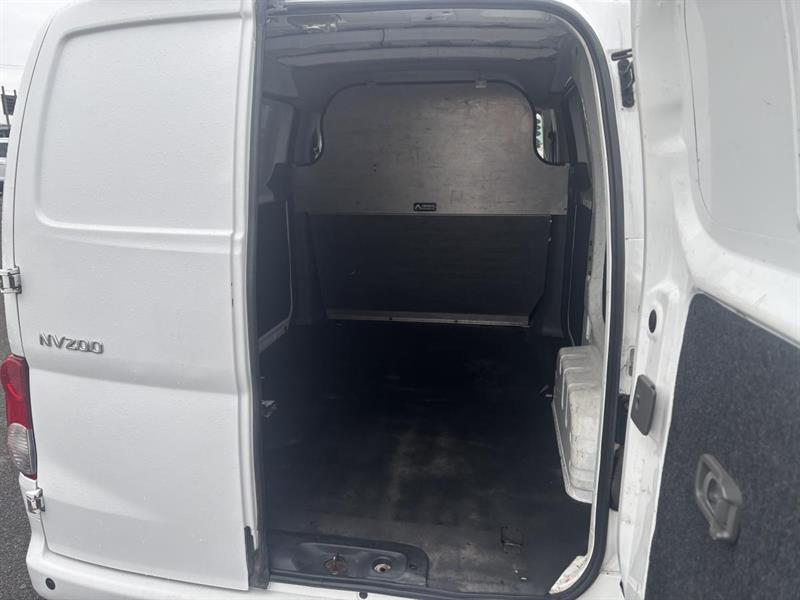 nissan Cargo 2018 - 9