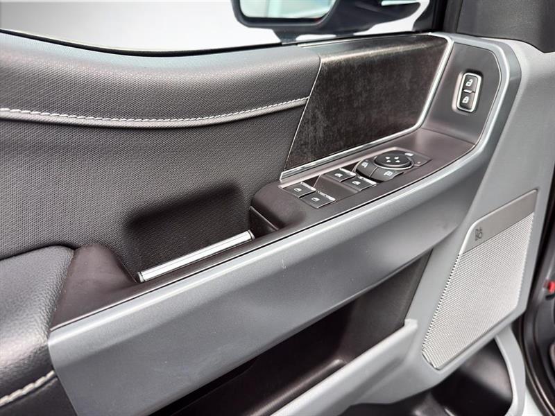 ford F-150 Lightning 2024 - 11