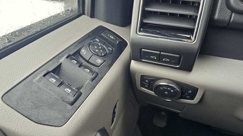 ford F-250 2022 - 25