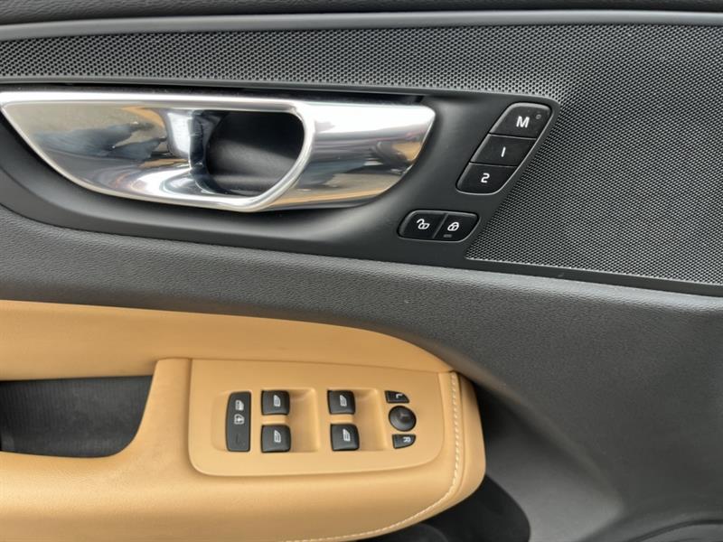 volvo XC60 2019 - 21