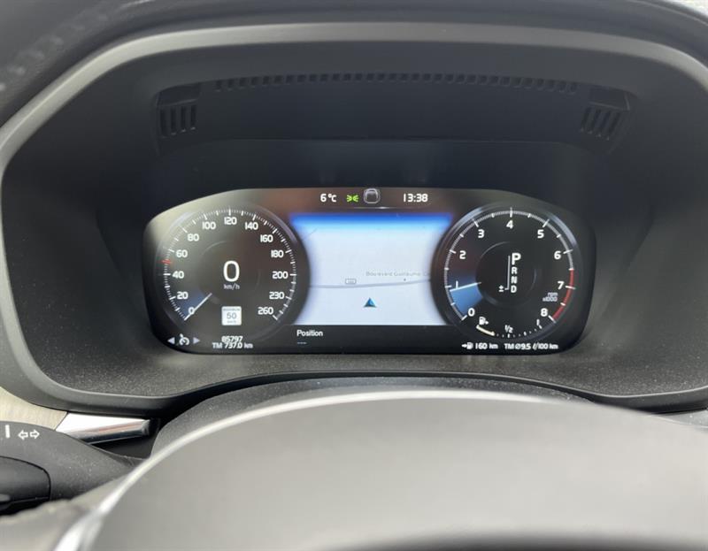 volvo XC60 2019 - 28