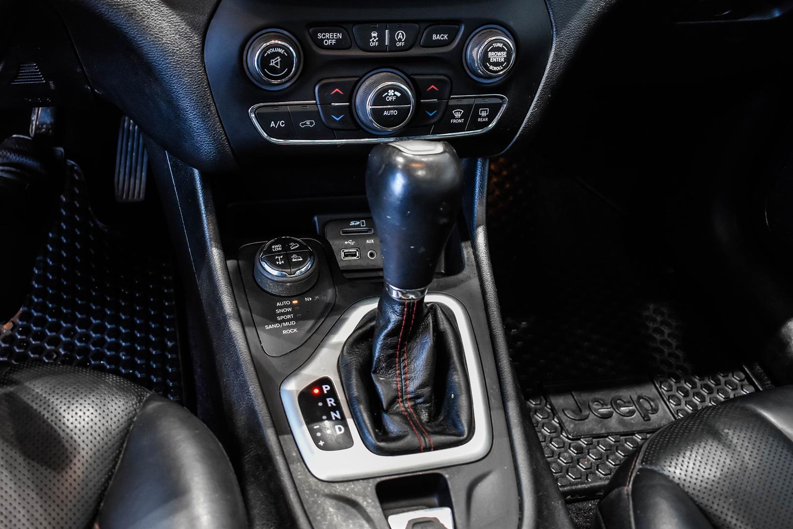 jeep Cherokee 2017 - 10