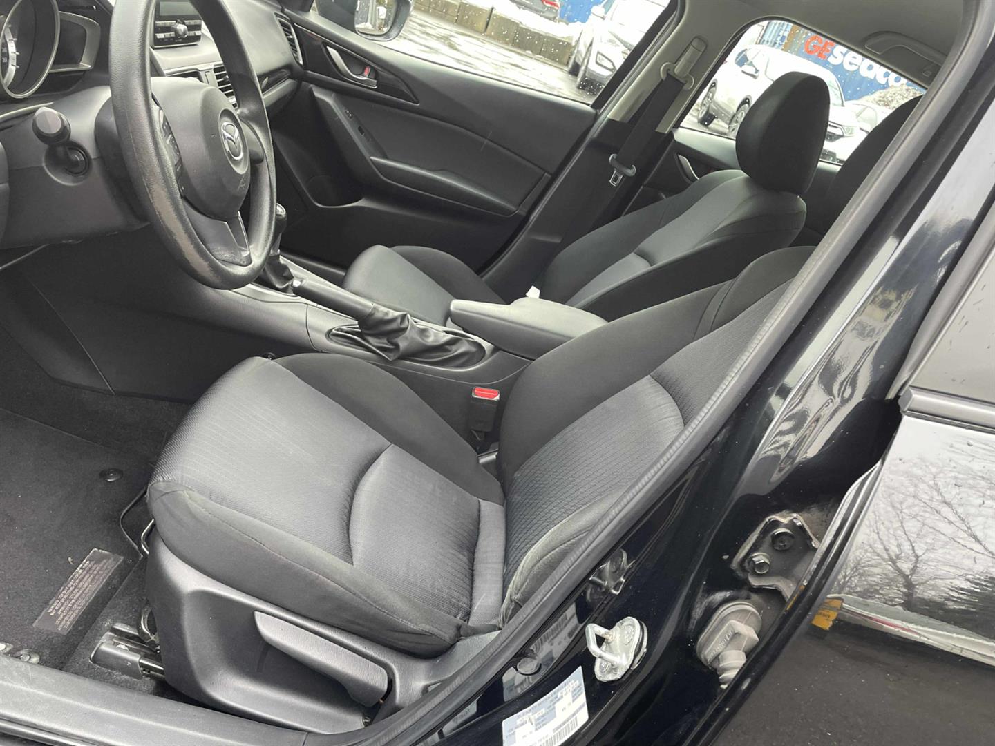 mazda Mazda3 2015 - 10