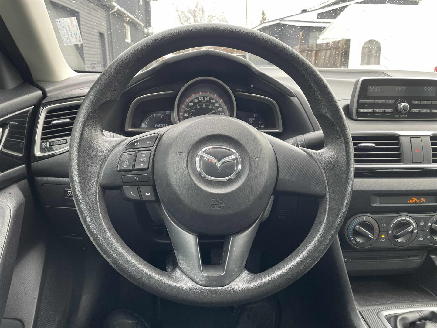 mazda Mazda3 2015 - 12