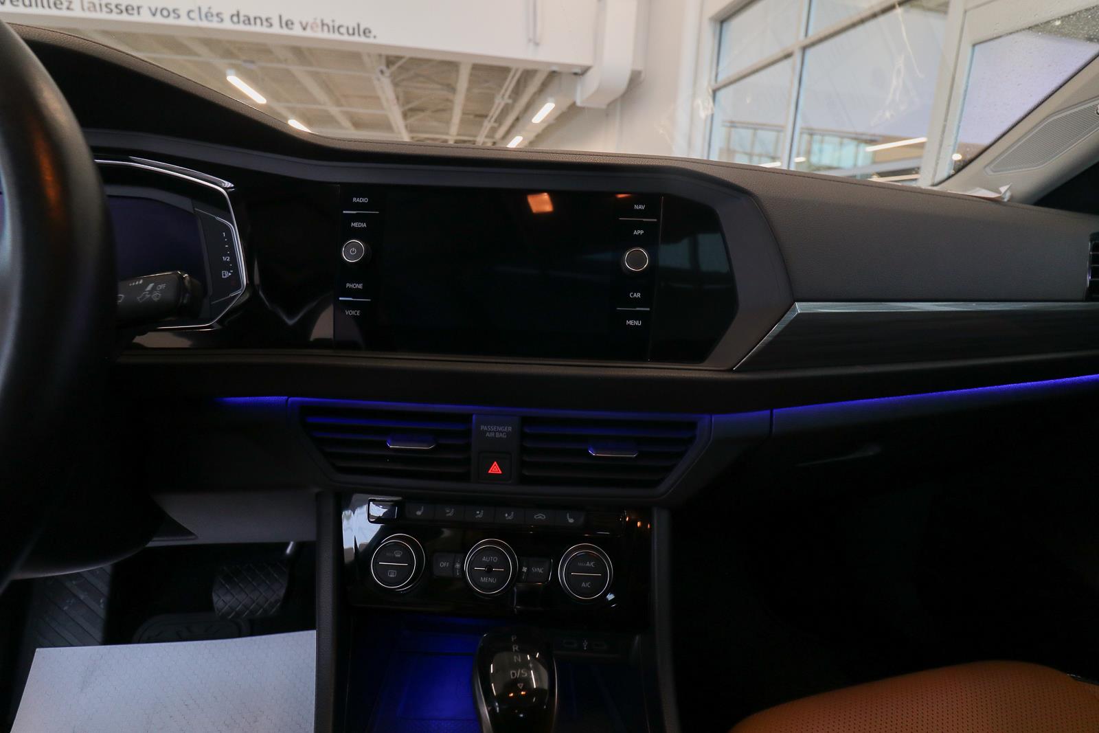 volkswagen Jetta 2023 - 13