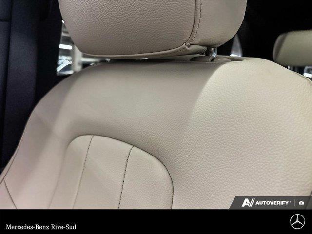 mercedes-benz GLA 2023 - 24