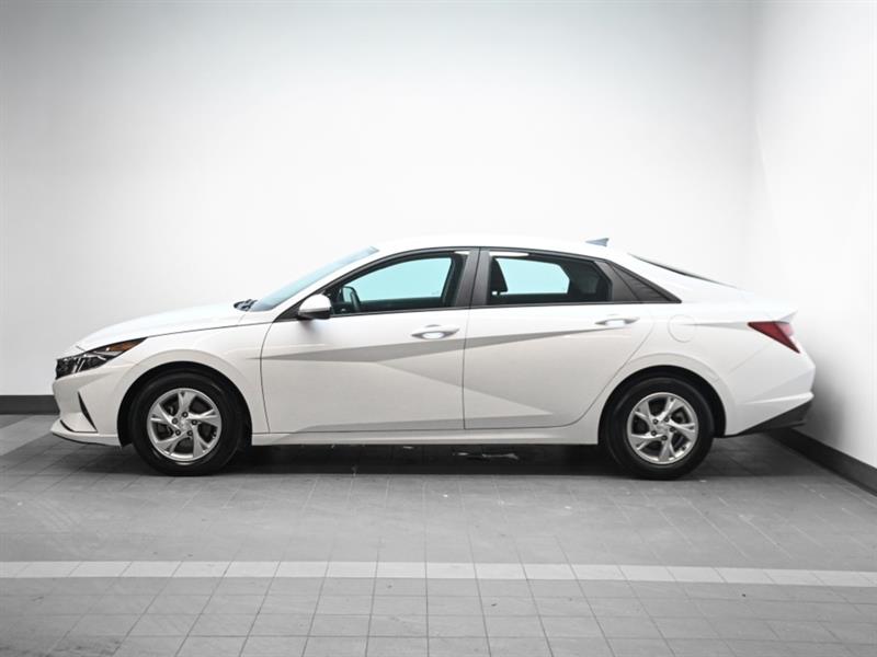 hyundai Elantra 2022 - 2