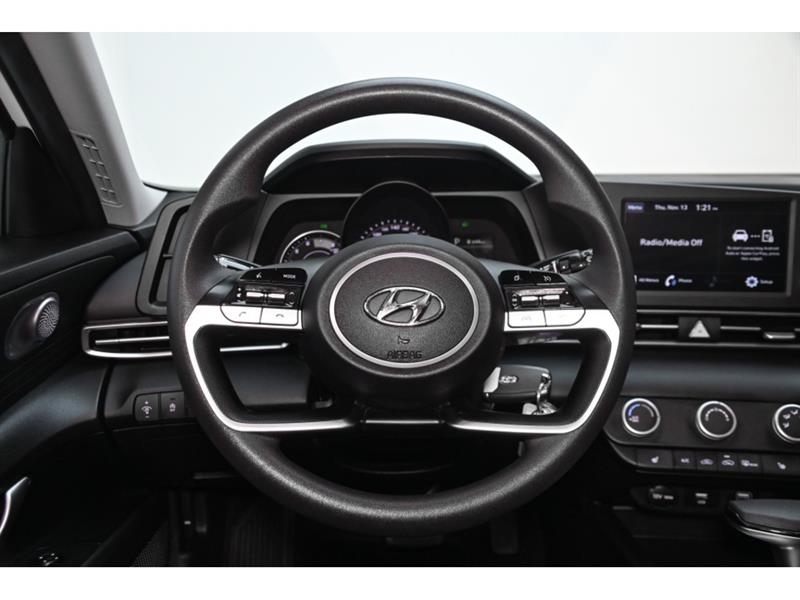 hyundai Elantra 2022 - 18