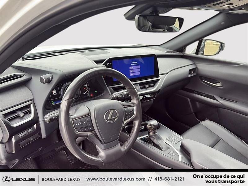 lexus UX 2023 - 18