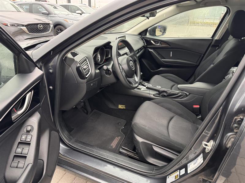 mazda Mazda3 2015 - 12