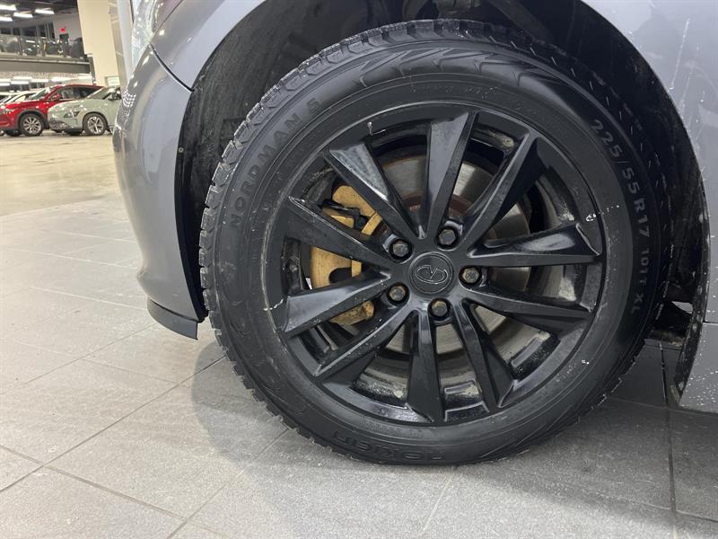 infiniti Q50 2017 - 24