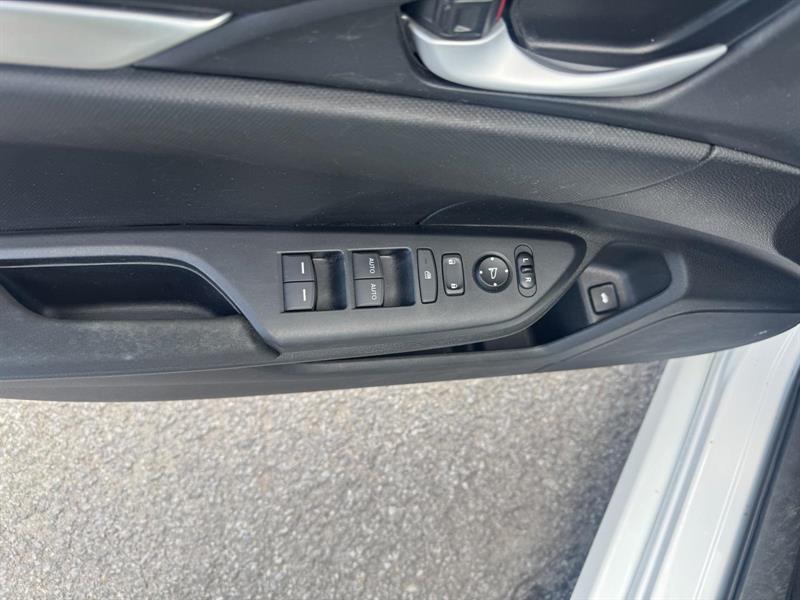 honda CIVIC LX 2017 - 7