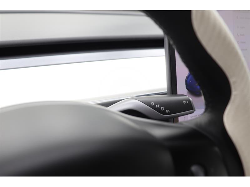 tesla Model Y 2024 - 17