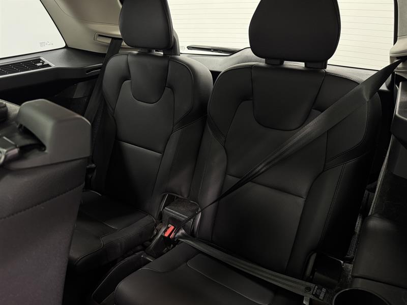 volvo XC90 2022 - 33