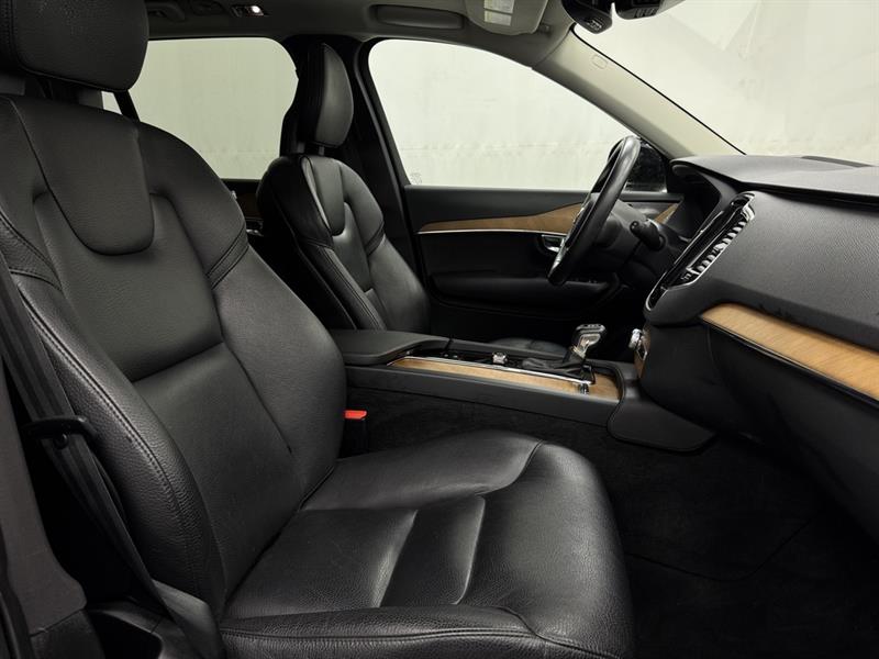 volvo XC90 2022 - 36