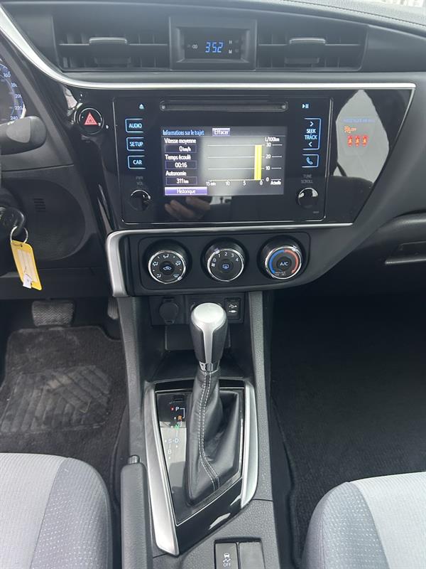 toyota Corolla 2018 - 13