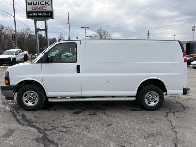 gmc Fourgonnette Savana utilitaire 2023 - 2