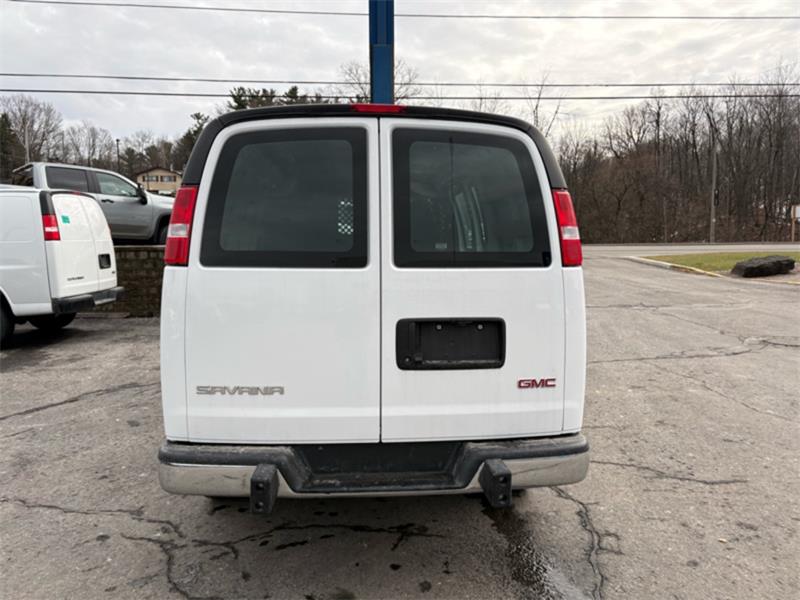 gmc Fourgonnette Savana utilitaire 2023 - 4