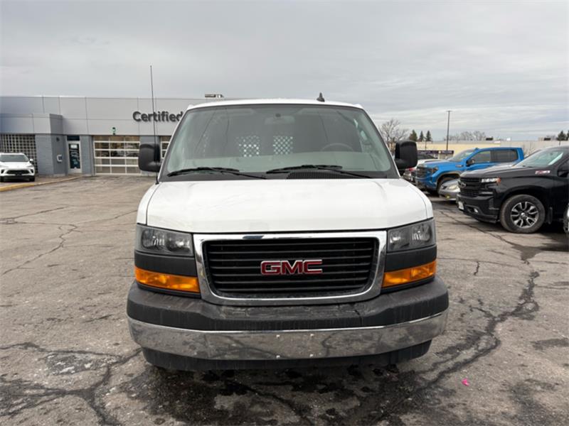 gmc Fourgonnette Savana utilitaire 2023 - 8