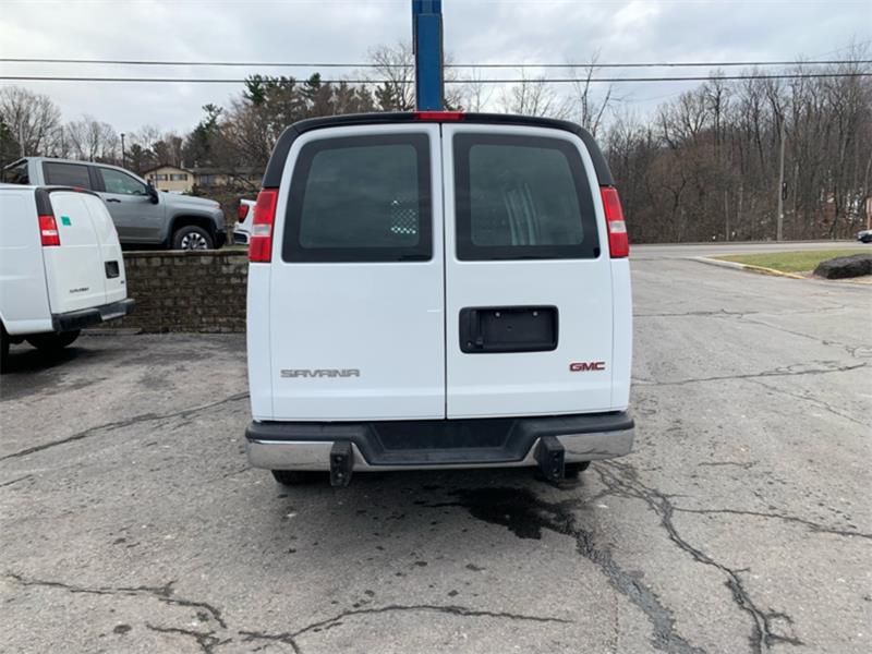 gmc Fourgonnette Savana utilitaire 2023 - 4