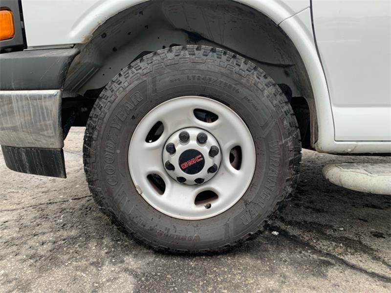 gmc Fourgonnette Savana utilitaire 2023 - 9