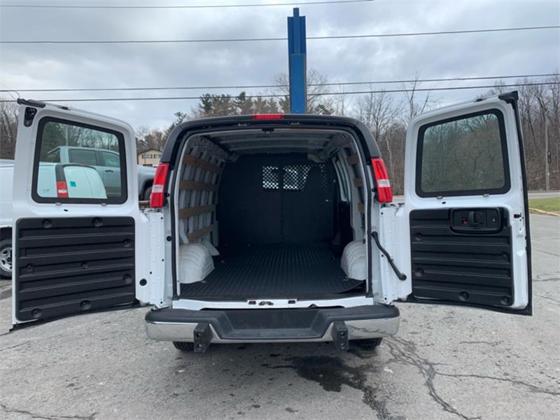 gmc Fourgonnette Savana utilitaire 2023 - 11