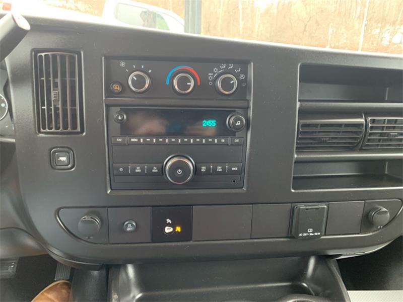 gmc Fourgonnette Savana utilitaire 2023 - 23