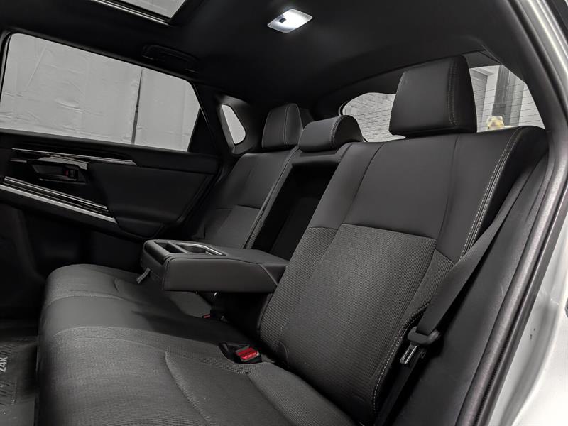 toyota bZ4X 2023 - 8