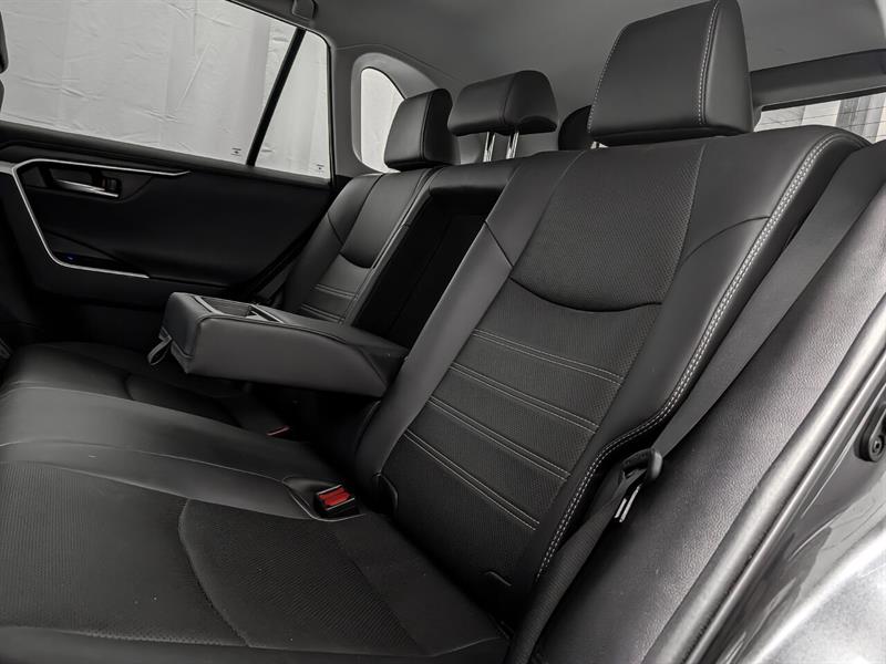 toyota RAV4 2021 - 8