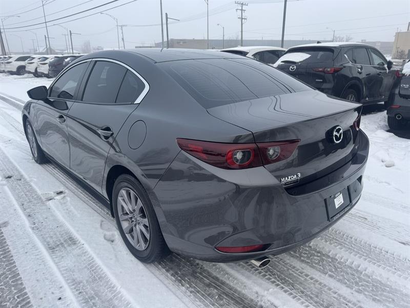 mazda Mazda3 2022 - 8