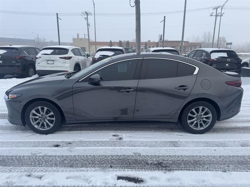 mazda Mazda3 2022 - 9