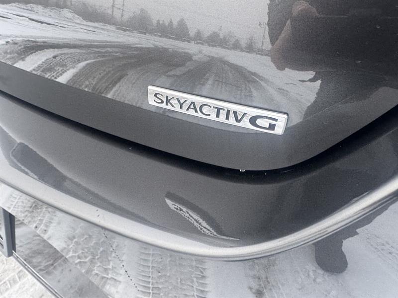 mazda Mazda3 2022 - 11