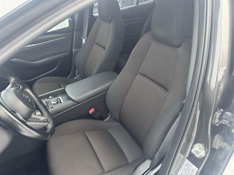 mazda Mazda3 2022 - 27