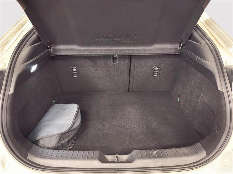 mazda MX-30 2022 - 12