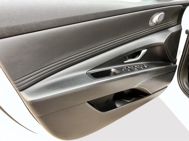 hyundai Elantra 2023 - 24