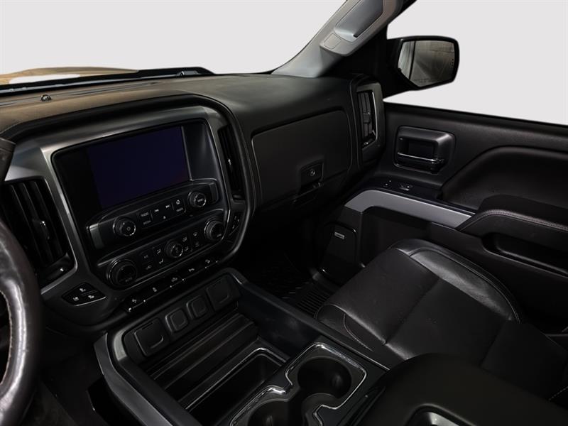 chevrolet Silverado 1500 2018 - 16