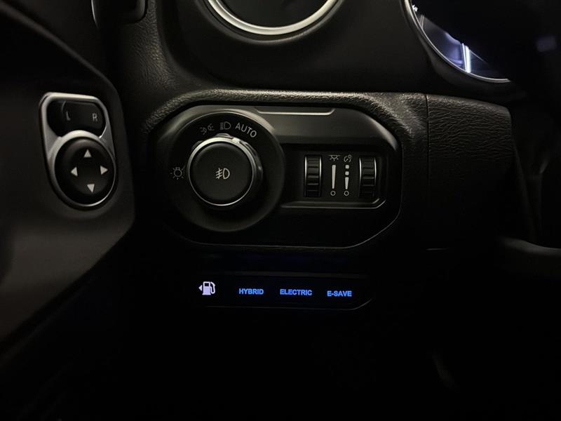 jeep Wrangler 2021 - 21