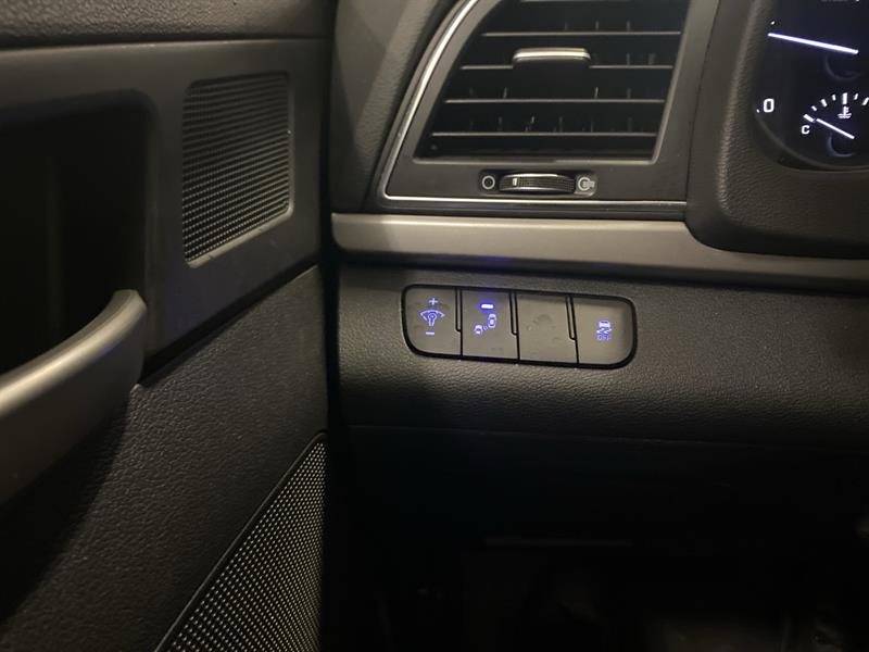 hyundai Elantra 2018 - 11