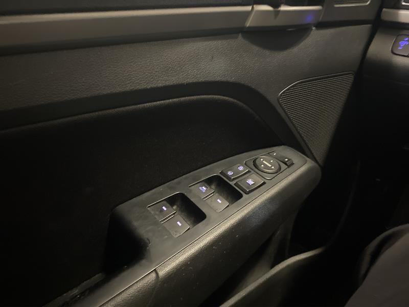 hyundai Elantra 2018 - 12