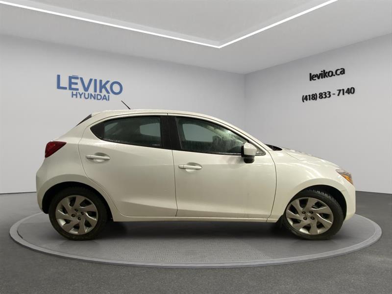 toyota Yaris Hatchback 2020 - 6