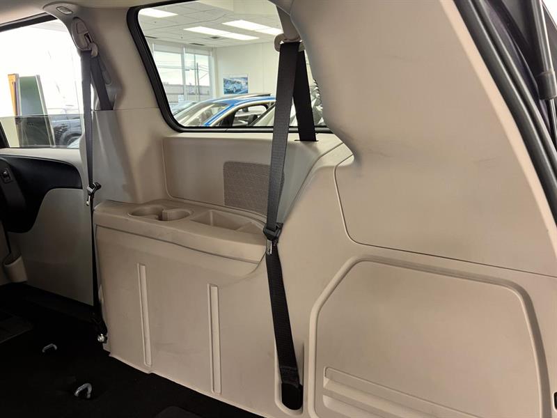dodge Grand Caravan 2015 - 11