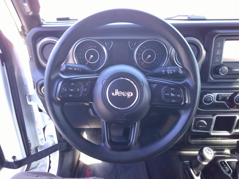 jeep Wrangler 2018 - 11