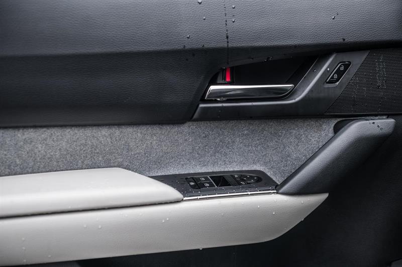 mazda MX-30 EV 2023 - 12